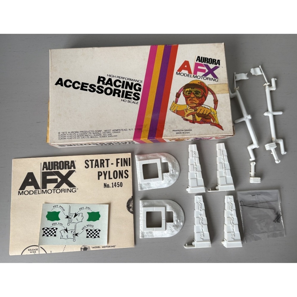 Vintage AFX Start - Finish Pylons No. 1450 Racing Accessory NOS Complete